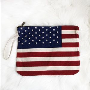 Flag clutch NWOT